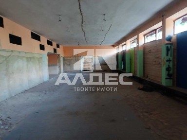Дава под Наем СКЛАД във Филиповци, ул. 3-ти март