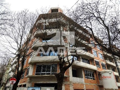 Продава се многостаен ап. в новострояща се сграда в Банишора!