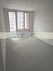 Продава се чисто нов двустаен ап. в широк център!