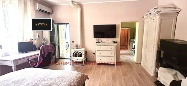 Продажба 2-стаен гр. Варна - м-т Ален мак 77m²