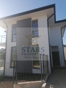 Продажба Къща гр. Варна 138m² и двор 290m²