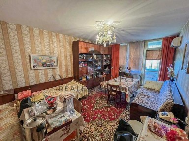 оф. 26371 Три отделни стаи/ Смирненски