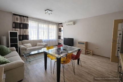 Тристаен апартамент в гр. Варна, Гръцка махала!