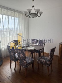 Тристаен апартамент в кв. Изток