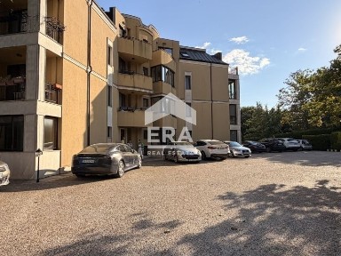 ЕКСКУЗИВНО! Двустаен голям обзаведен апартамент за продажба с морска п