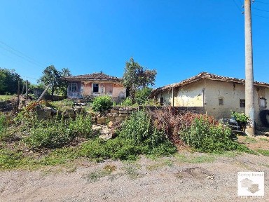155080 Стара къща с просторен двор за продажба в с. Сушица, на 40 км. северно от Велико Търново
