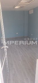 Партерен апартамент подходящ за офис или кантора в района на Катедрал