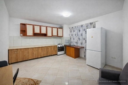 Тристаен апартамент в гр. Варна, Колхозен пазар!