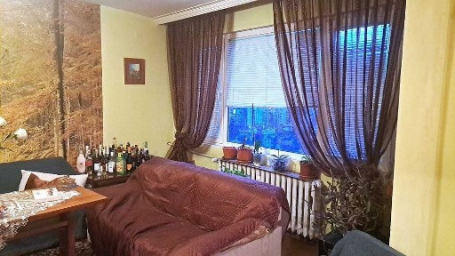 Продавам 3-стайно жилище в Бъкстон