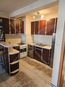 Тристаен апартамент в Каменица 1