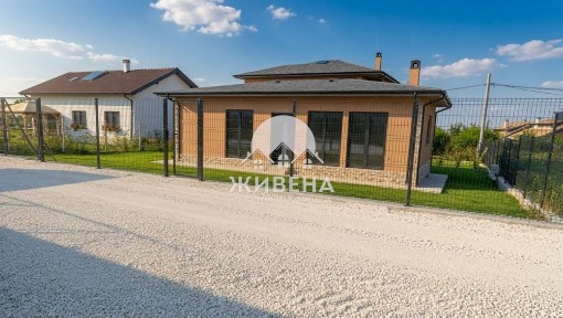Къща в Варна, област-с. Яребична площ 80 кв. м