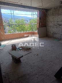 Продава се чисто нов тристаен ап. в Банишора!