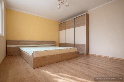 Тристаен апартамент в гр. Варна, Център!