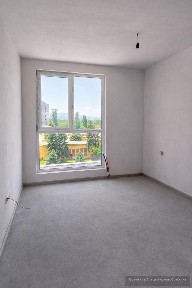 Тристаен за продажба в ж. к Връбница