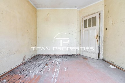 Тристаен за продажба в ж. к Банишора