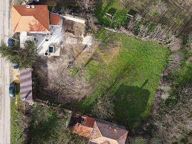 Двуетажна къща в с. Манастрир, обл. Варна