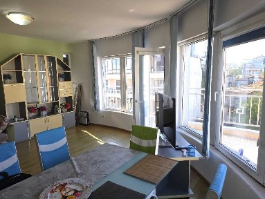 4-стаен 150 м2, Център, Общината