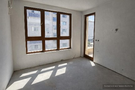 Тристаен, продажба, ж. к. Обеля 1