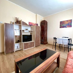 Тристаен за продажба в Зона Б-18