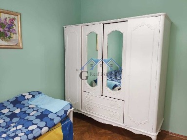 Стая от апартамент под наем 300 евро, за студентка, до Медицина, Морско и ВИНС