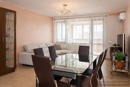 Тристаен апартамент в гр. Варна, Бриз!