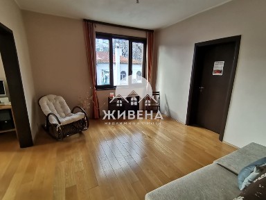 Продава къща, район Зимно кино Тракия, до Ботева градинка