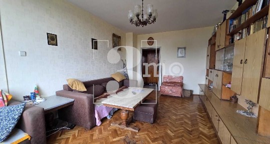 „3mo“ недвижими имоти продава тристаен апартамент в кв. Банишора