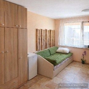 Тристаен апартамент в гр. Варна, Червен площад!