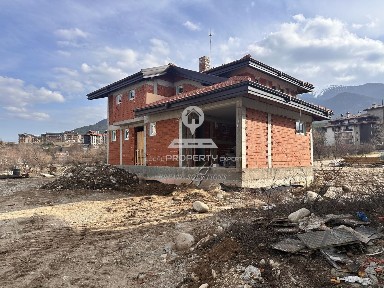 Къща в Благоевград, област-гр. Банско площ 188 цена 413000