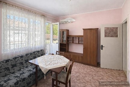 Тристаен апартамент в гр. Варна, Център!