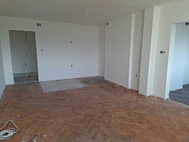 3-стаен тухлен апартамент, широк център, ет. 7