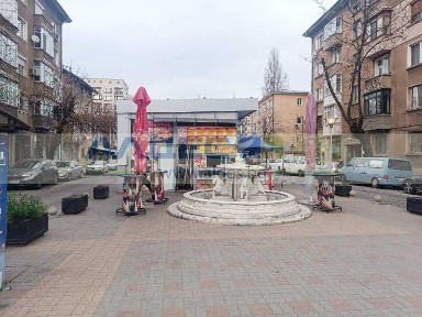 Продава се 2-стаен ап. в Света Троица до Пазара Д. Петков!