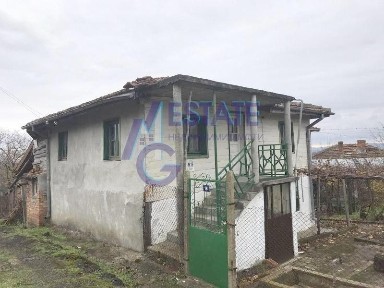 Къща в село Българи, общ. Царево.