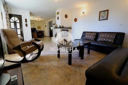 Вила в Добрич, област-гр. Балчик площ 190